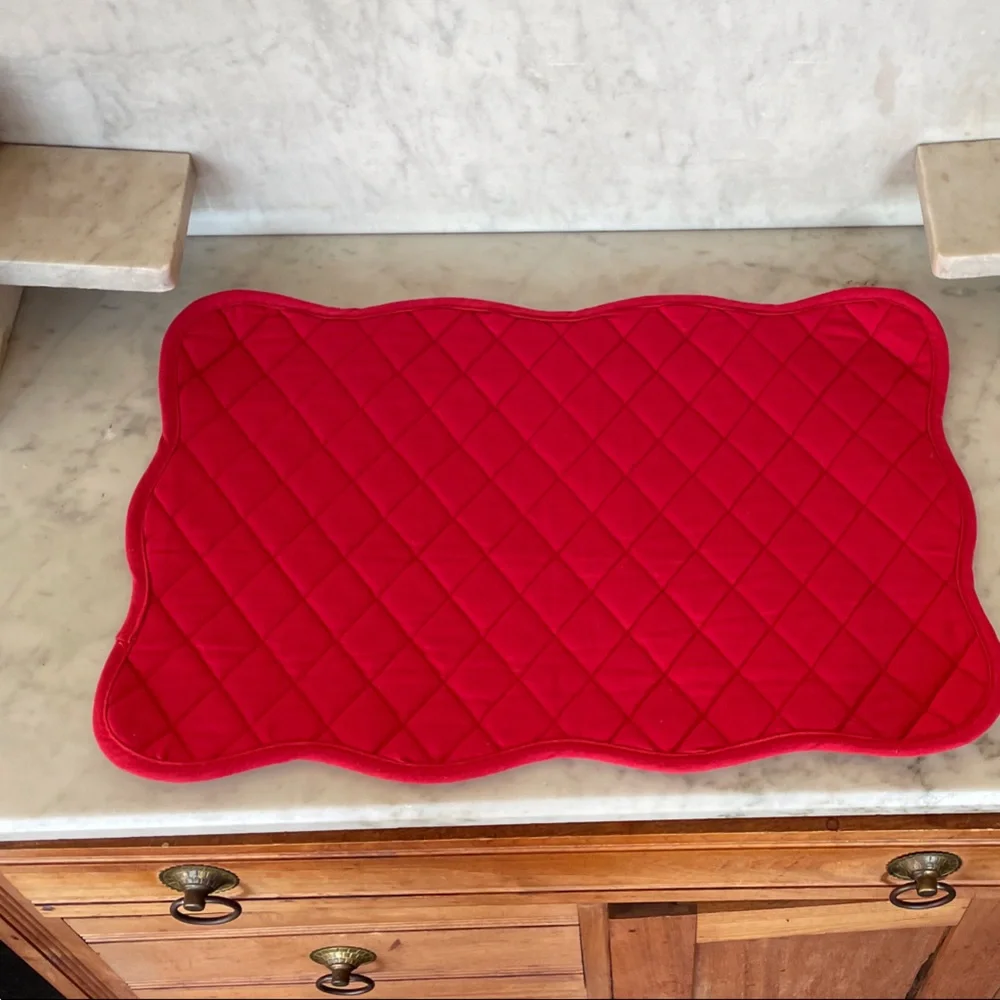 LENOX Holiday Antique Car and Holly Quilted Placemats Red and Green Qty (7)